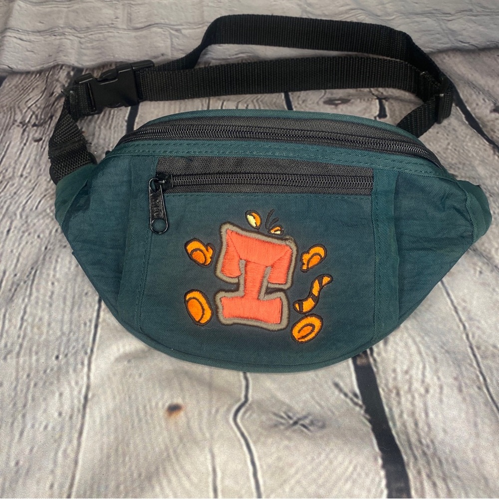 Vintage Tigger Walt Disney Company Winnie The Pooh Fanny Pack Waist Bag Green